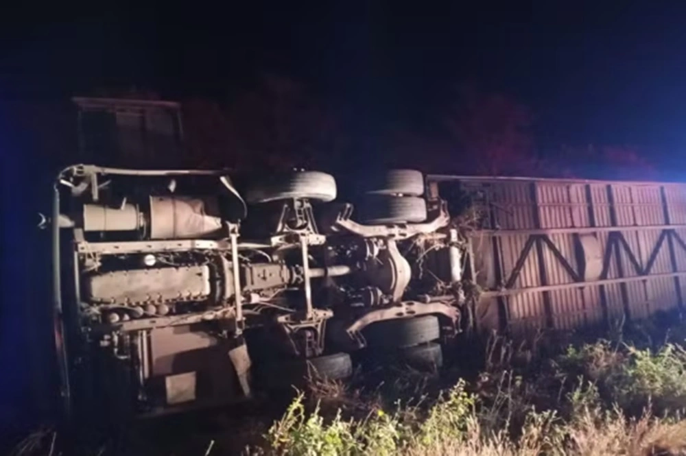 Tragédia no Ceará: sete atletas morrem após ônibus capotar em rodovia