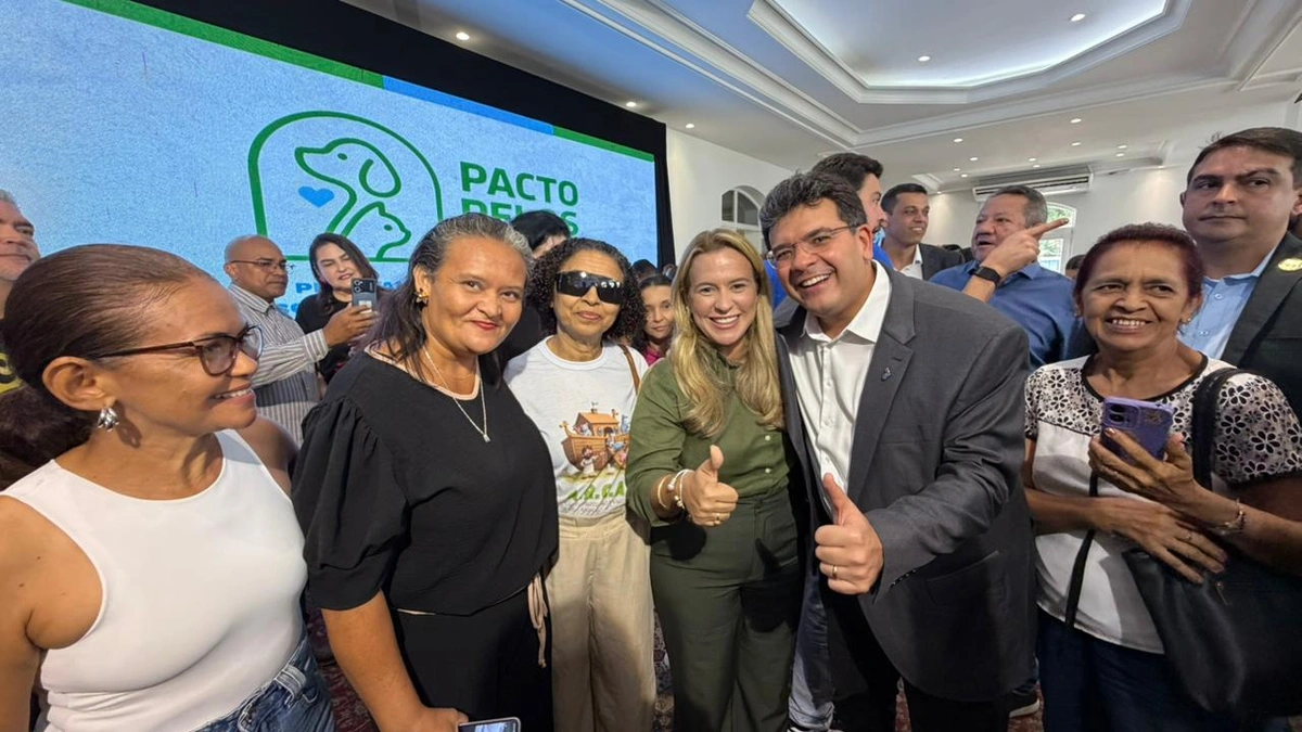 Vereadora Andréa Amaral reforça apoio à causa animal durante evento no Karnak