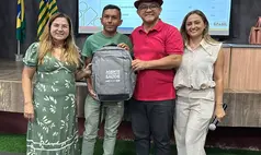 Abdoral Melo entrega kits a agentes de saúde em São João do Arraial