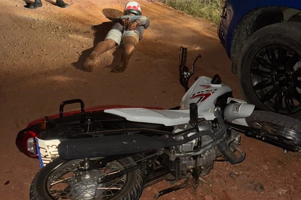 Adolescente é apreendido 15 minutos após roubo de moto na zona Sul de Teresina