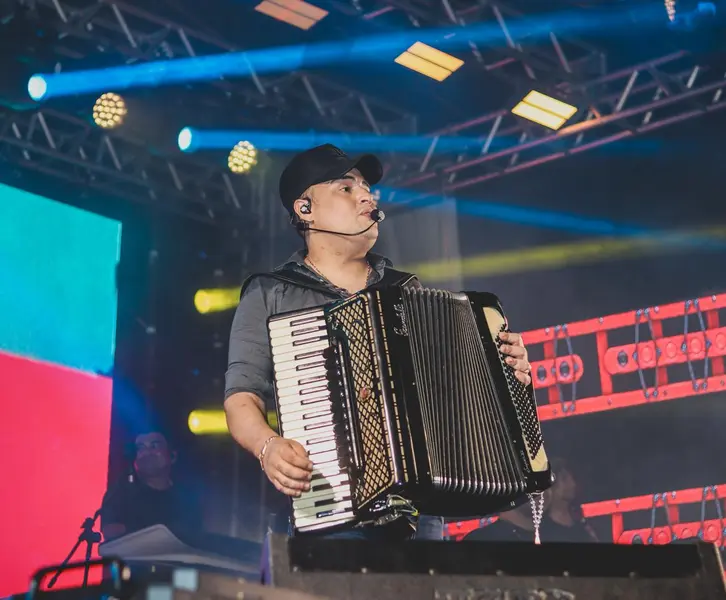 Água Branca celebra 72 anos com show de Tarcísio do Acordeon e registra recorde de público