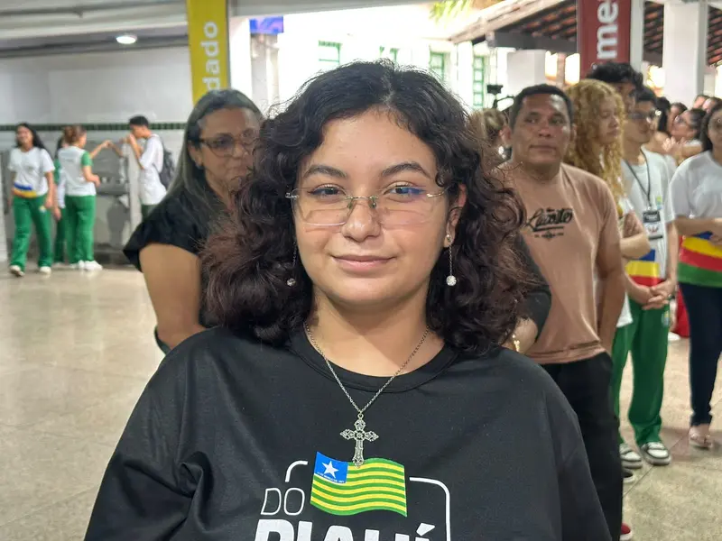 Alunos de escola em Teresina criam projeto tecnológico e vão para Portugal