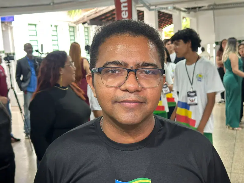 Alunos de escola em Teresina criam projeto tecnológico e vão para Portugal