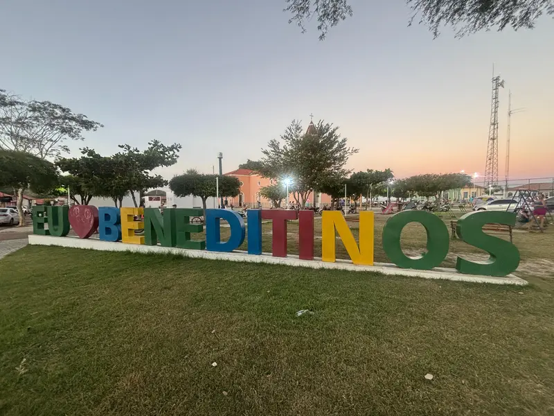 Aniversário de Beneditinos reúne multidão em festa pelos 101 anos do município