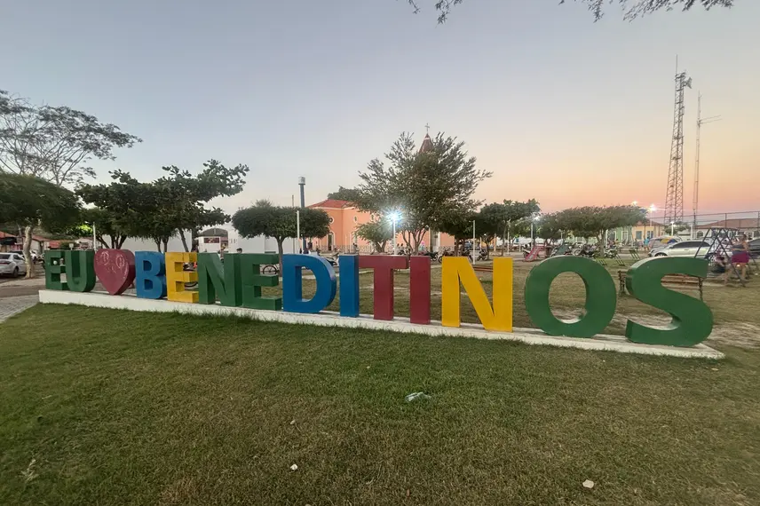 Aniversário de Beneditinos reúne multidão em festa pelos 101 anos do município