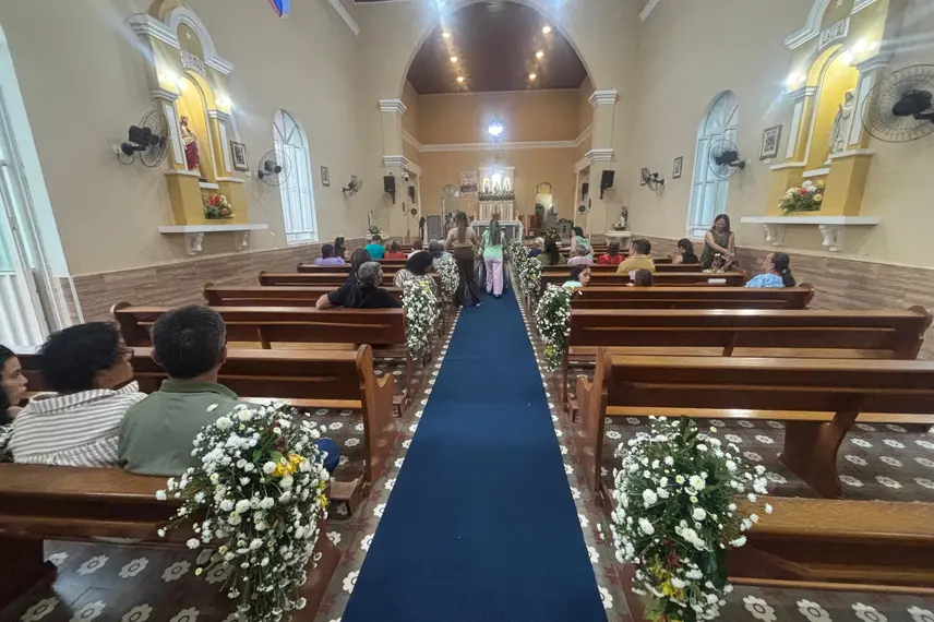 Aniversário de Beneditinos reúne multidão em festa pelos 101 anos do município