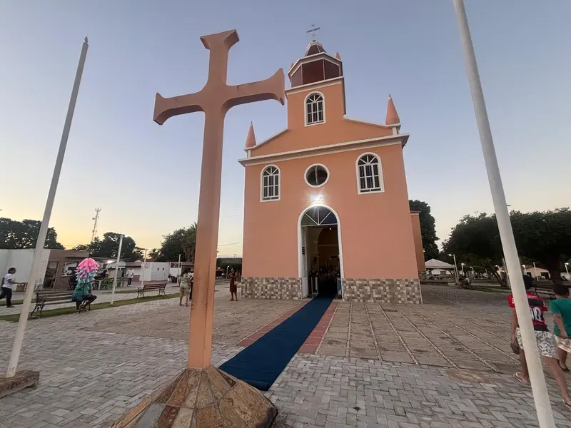 Aniversário de Beneditinos reúne multidão em festa pelos 101 anos do município