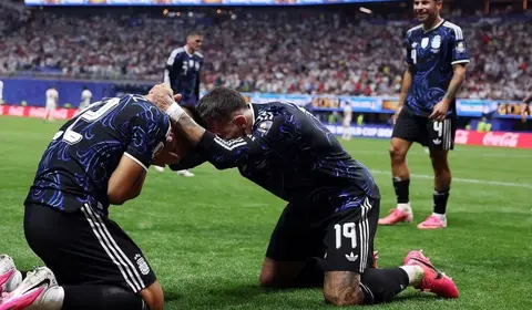 Argentina vence Inglaterra e vai à segunda final seguida da Copa do Mundo