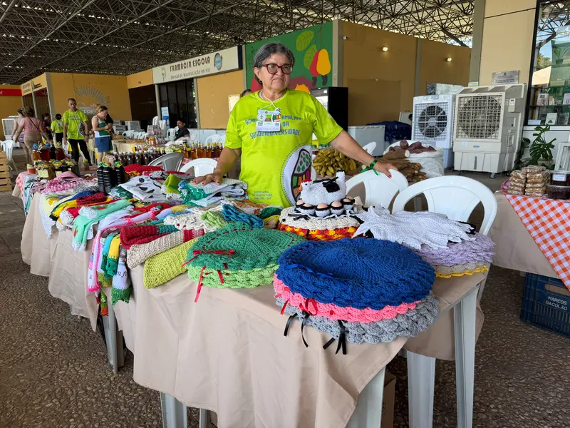 Artesanato, biojoias e doces atraem público na Feira da Agricultura Familiar