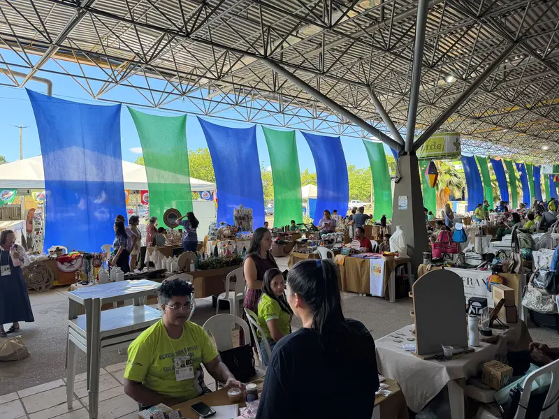 Artesanato, biojoias e doces atraem público na Feira da Agricultura Familiar