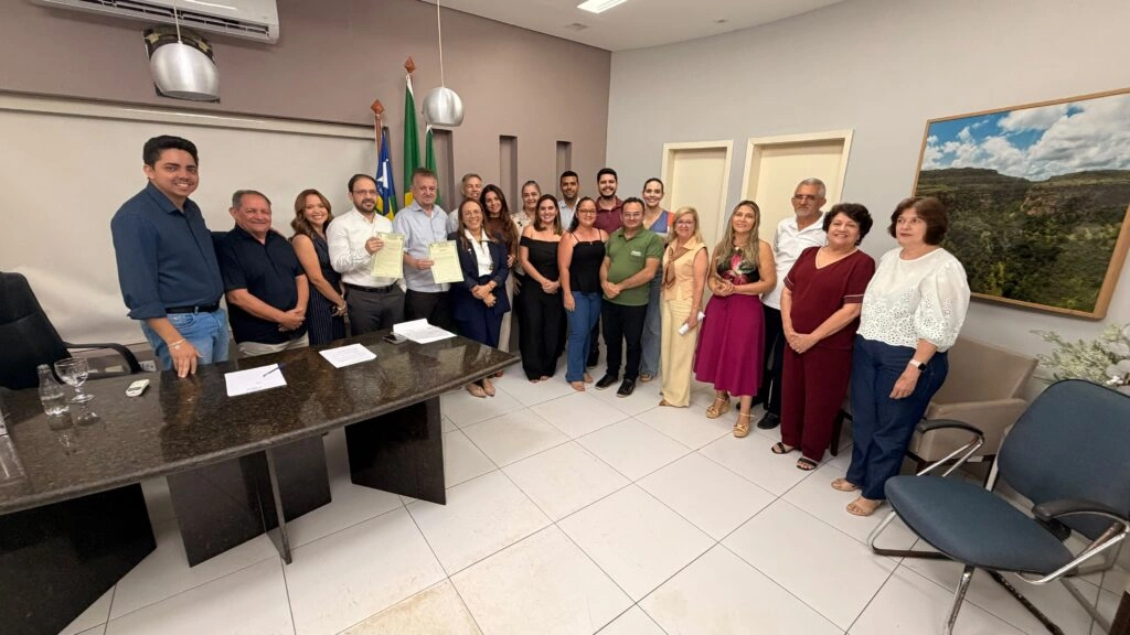 Campo Maior é primeiro município do Piauí a obter matrícula-mãe de todo território