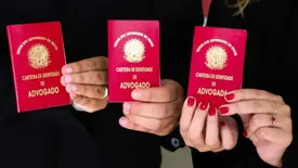 Casal de empresários timonense comemora aprovação da filha no exame da OAB (Foto: Reprodução)