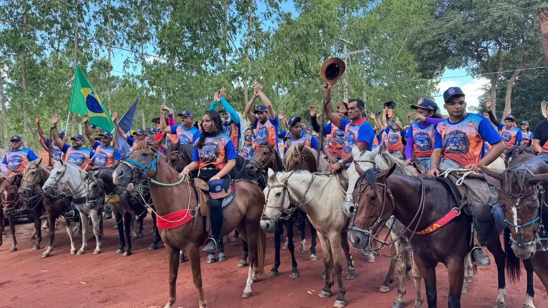Cavalgada da Amizade abre 3ª etapa do CAMPIV e reúne multidão em José de Freitas