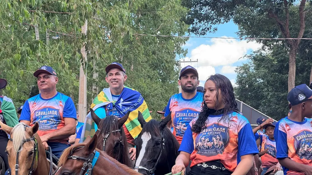 Cavalgada da Amizade abre 3ª etapa do CAMPIV e reúne multidão em José de Freitas