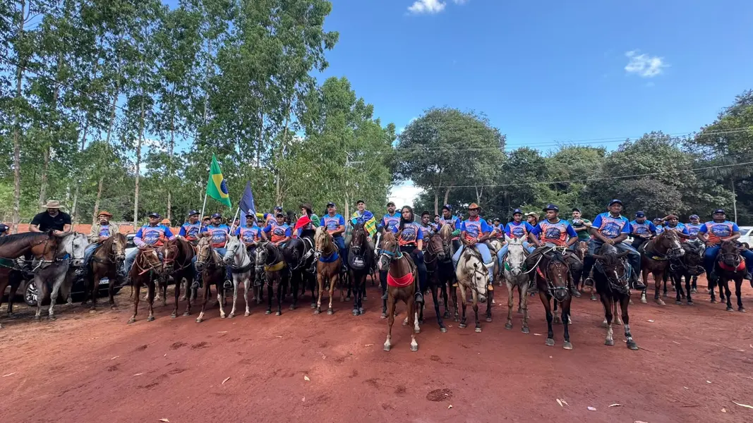 Cavalgada da Amizade abre 3ª etapa do CAMPIV e reúne multidão em José de Freitas