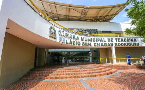 CMT