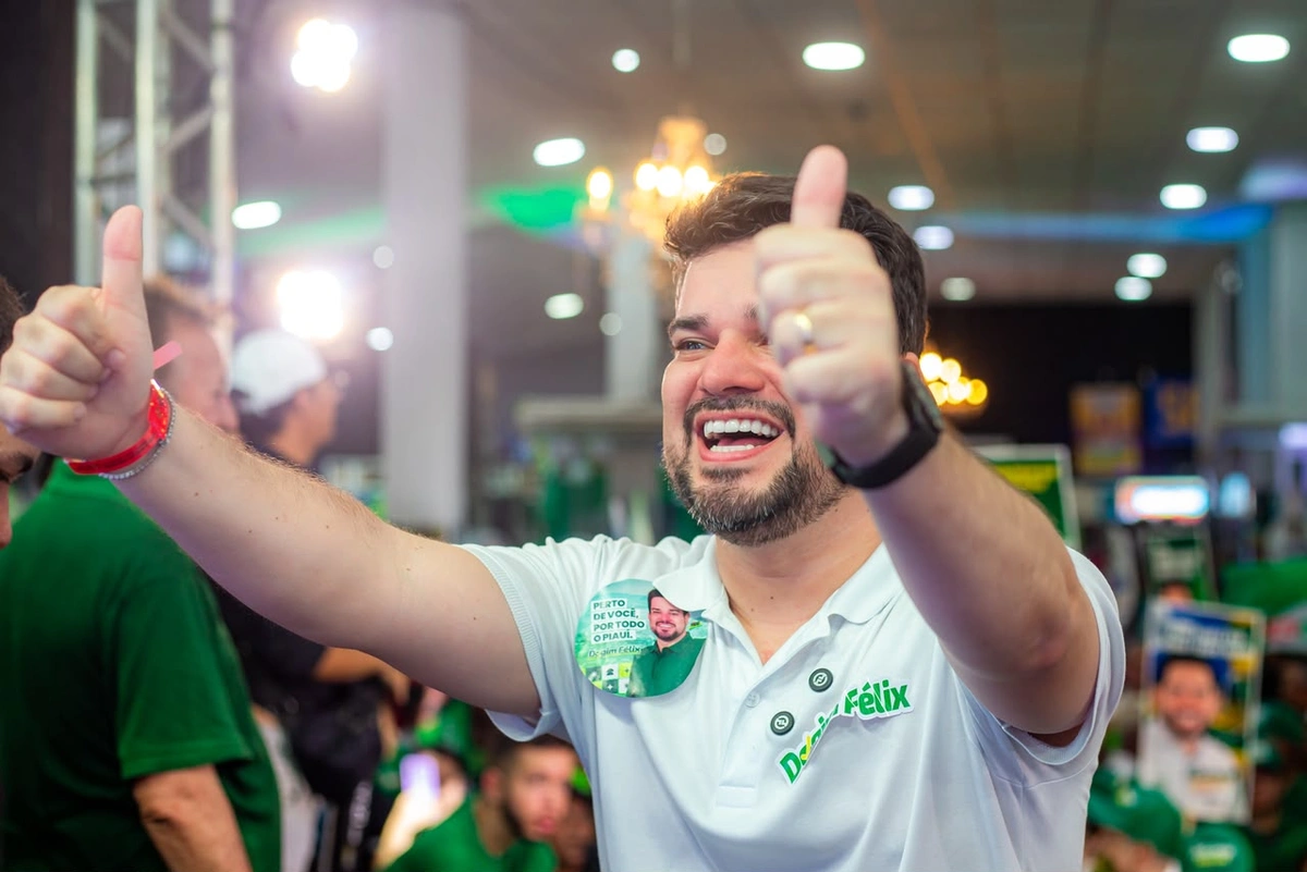 Convenção homologa candidatura de Dogim Félix para deputado estadual