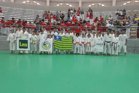 Delegação do Piauí conquista 40 medalhas no Campeonato Nacional de Karate