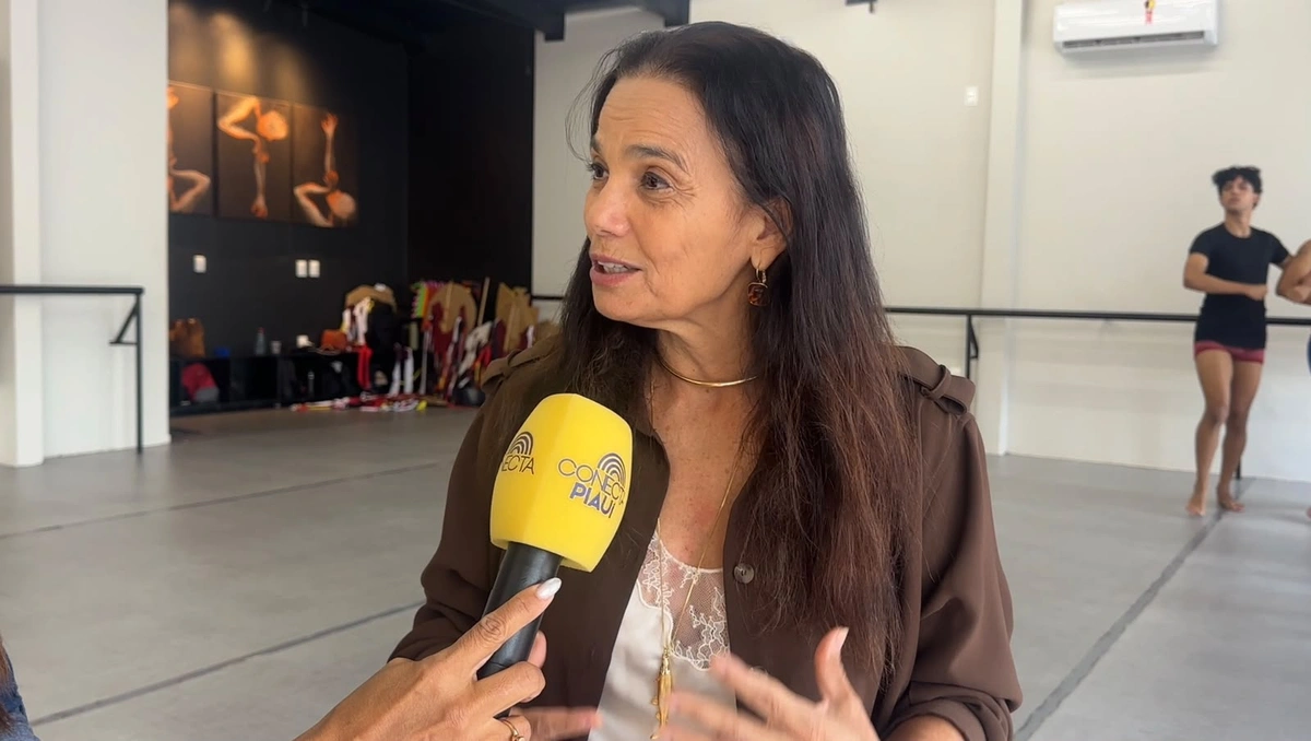 Diretora-geral do espetáculo, Sádia Castro