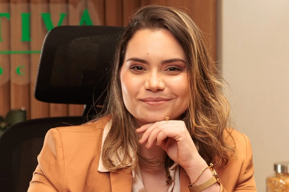 Elisa Linhares