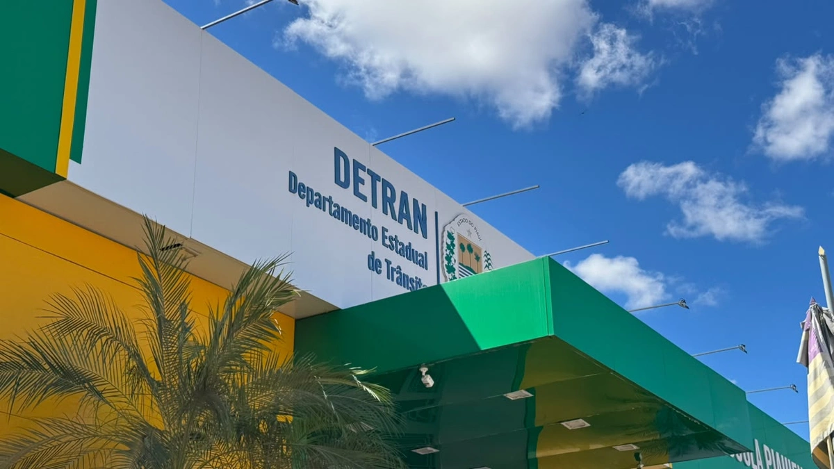 Emissão da primeira CNH dobra no Piauí após modernização do Detran