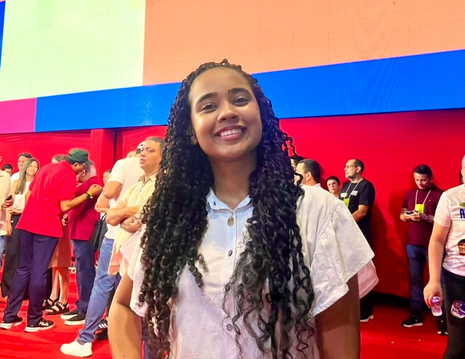 Estudante emociona ao contar como intercâmbio mudou sua vida no Piauí