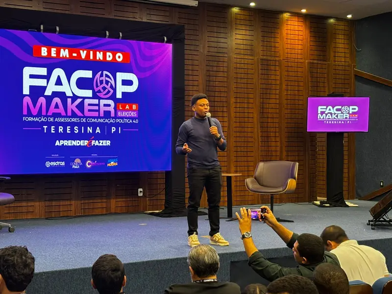 Facop Maker Lab reúne comunicadores políticos para capacitação em Teresina