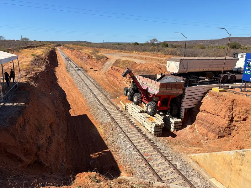 Ferrovia Transnordestina supera 80% de execução e acelera operação no Piauí