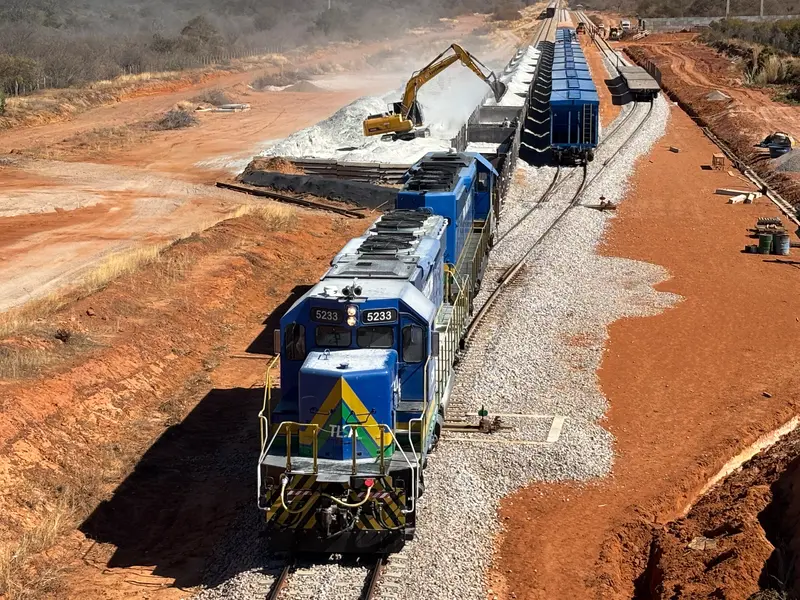 Ferrovia Transnordestina supera 80% de execução e acelera operação no Piauí