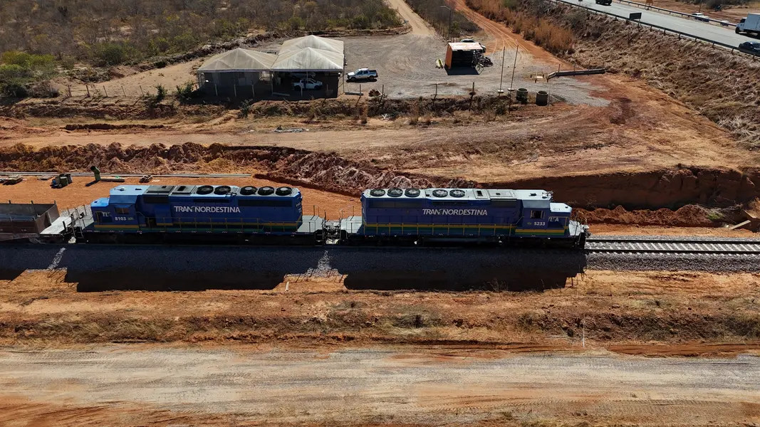 Ferrovia Transnordestina supera 80% de execução e acelera operação no Piauí