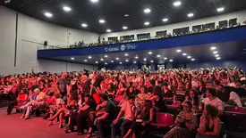 Gregório Duvivier estreia 'Céu da Língua' em Teresina e conquista o público (Foto: Conecta Piauí)