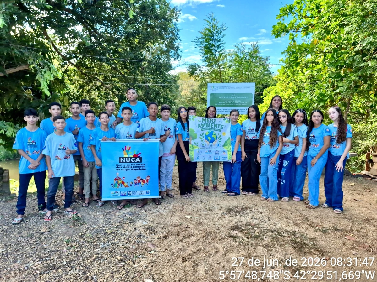 Hugo Napoleão realiza ação ambiental com jovens do NUCA no Rio Berlenga