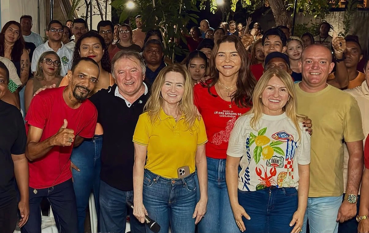 Merlong Solando e janainna Marques participam de plenária em Teresina