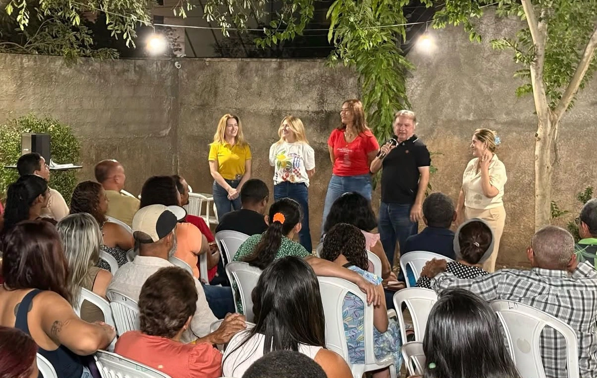 Merlong Solando e Janainna Marques participam de plenária em Teresina