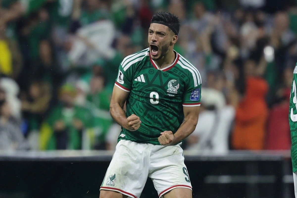 México vence Equador, avança na Copa e encerra tabu de quatro décadas