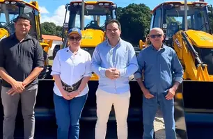 Nazaré do Piauí recebe retroescavadeira para reforçar infraestrutura rural (Foto: Reprodução)