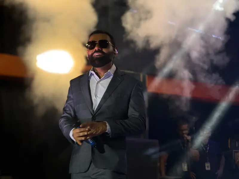 Pablo reúne multidão na abertura do São João da Esperança em Esperantina