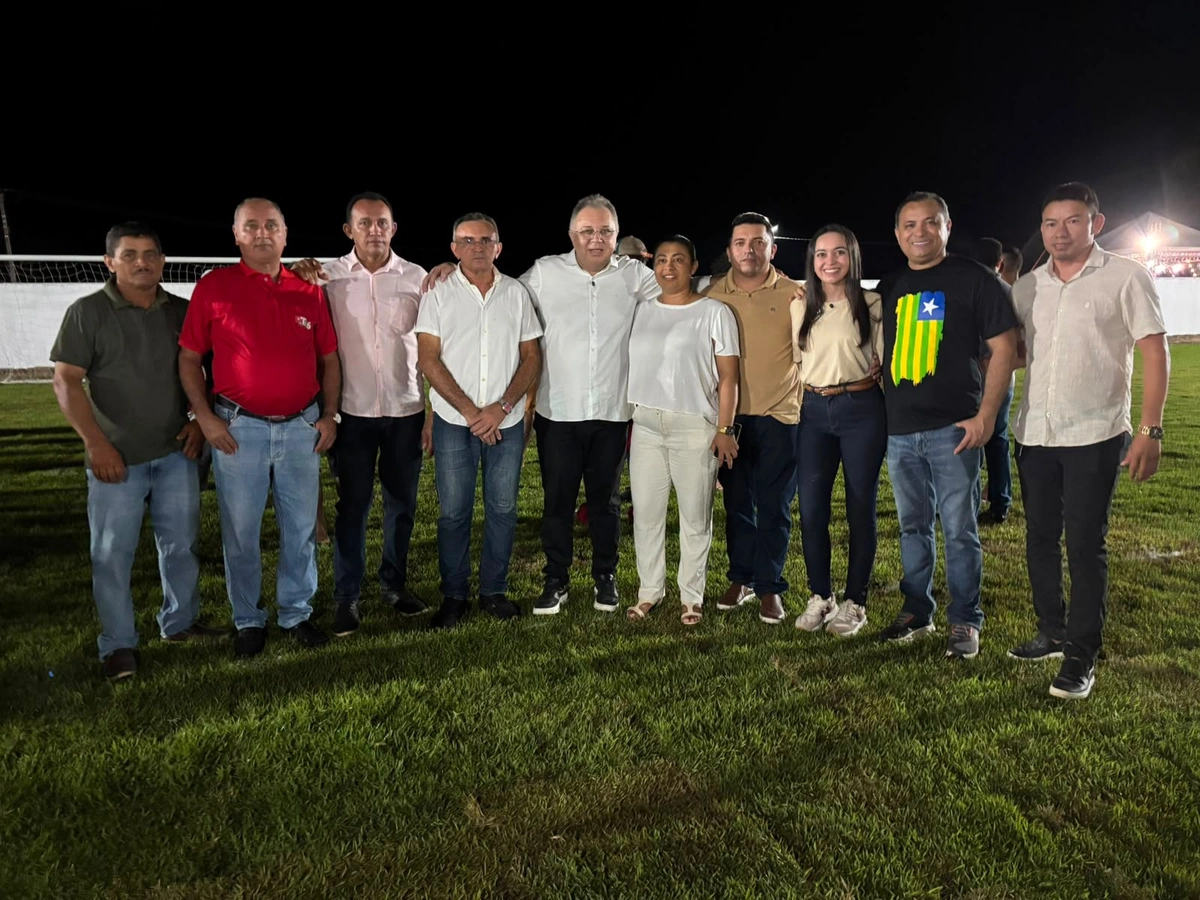 Parceria entre Evaldo Gomes e Fonteles garantem novo estádio de futebol à Caraúbas