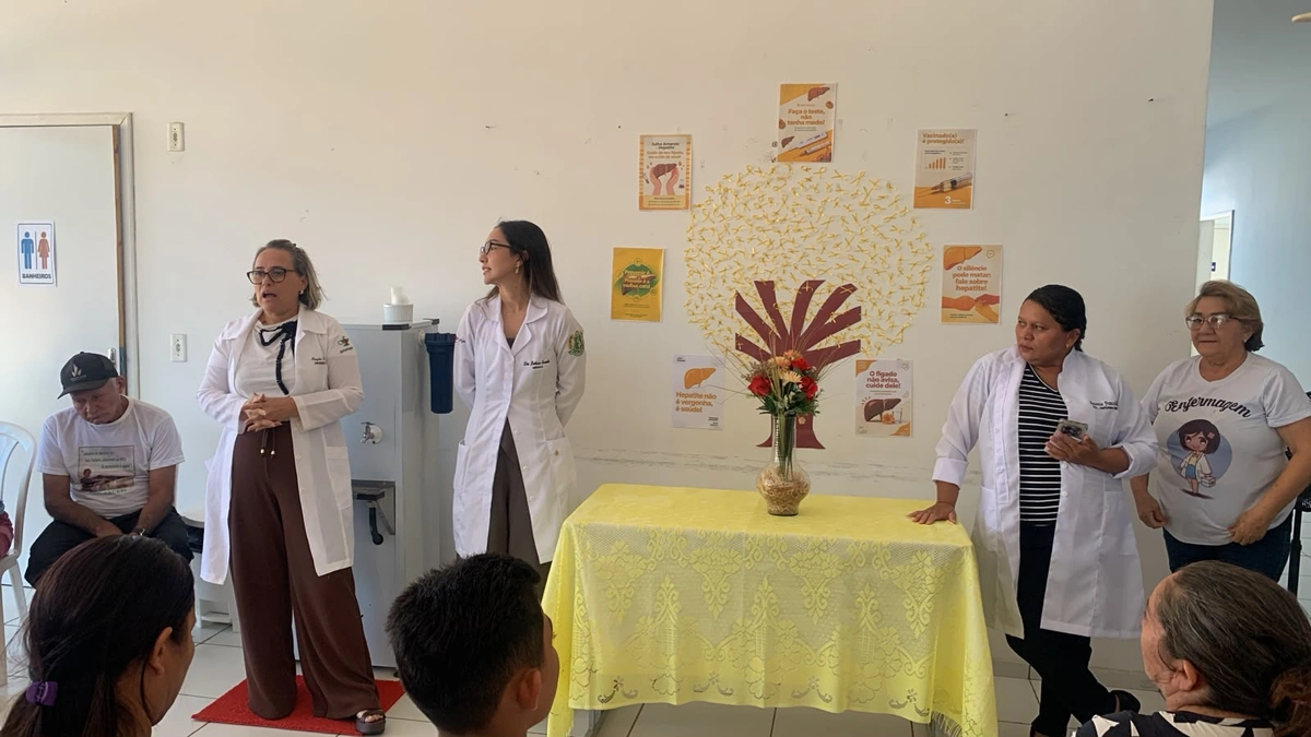 Pau D'Arco promove ação de conscientização sobre hepatites virais em UBS