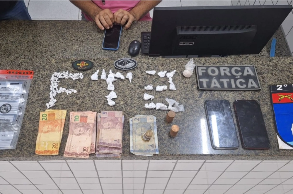 PM prende dupla suspeita de tráfico e apreende drogas em Ilha Grande do Piauí