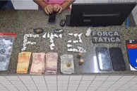 PM prende dupla suspeita de tráfico e apreende drogas em Ilha Grande do Piauí