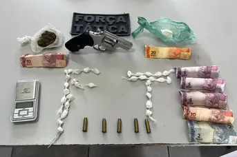 Polícia prende casal com arma e drogas durante ação na zona sudeste de Teresina
