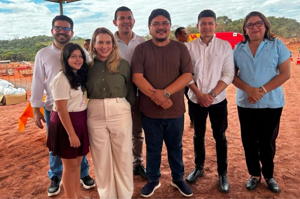 Prefeito Maxwell da Mariínha e vereadores de Altos, na obra de duplicação da BR-343