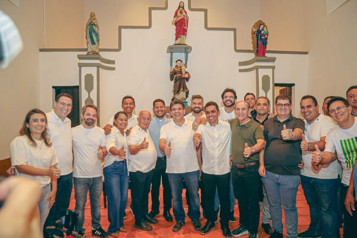 Rafael Fonteles acompanha reformas de praça e igreja em Canavieira e Jerumenha