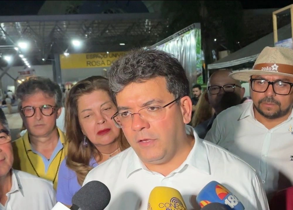 Rafael Fonteles participa da abertura da Feira da Agricultura Familiar