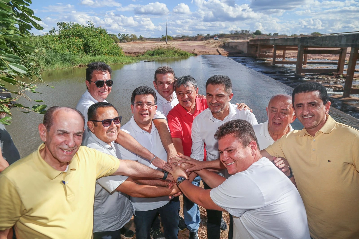 Rafael Fonteles vistoria obras e participa da ExpoSimplício no Sul do Piauí