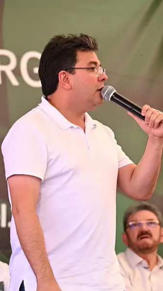 Rafael visita primeira indústria de etanol de milho do Piauí em Uruçuí