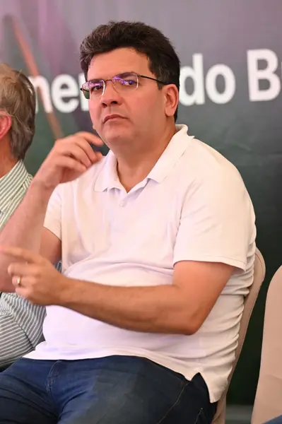 Rafael visita primeira indústria de etanol de milho do Piauí em Uruçuí