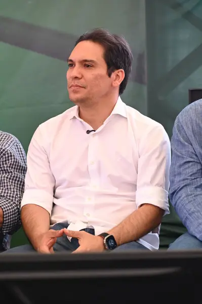 Rafael visita primeira indústria de etanol de milho do Piauí em Uruçuí