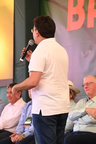 Rafael visita primeira indústria de etanol de milho do Piauí em Uruçuí